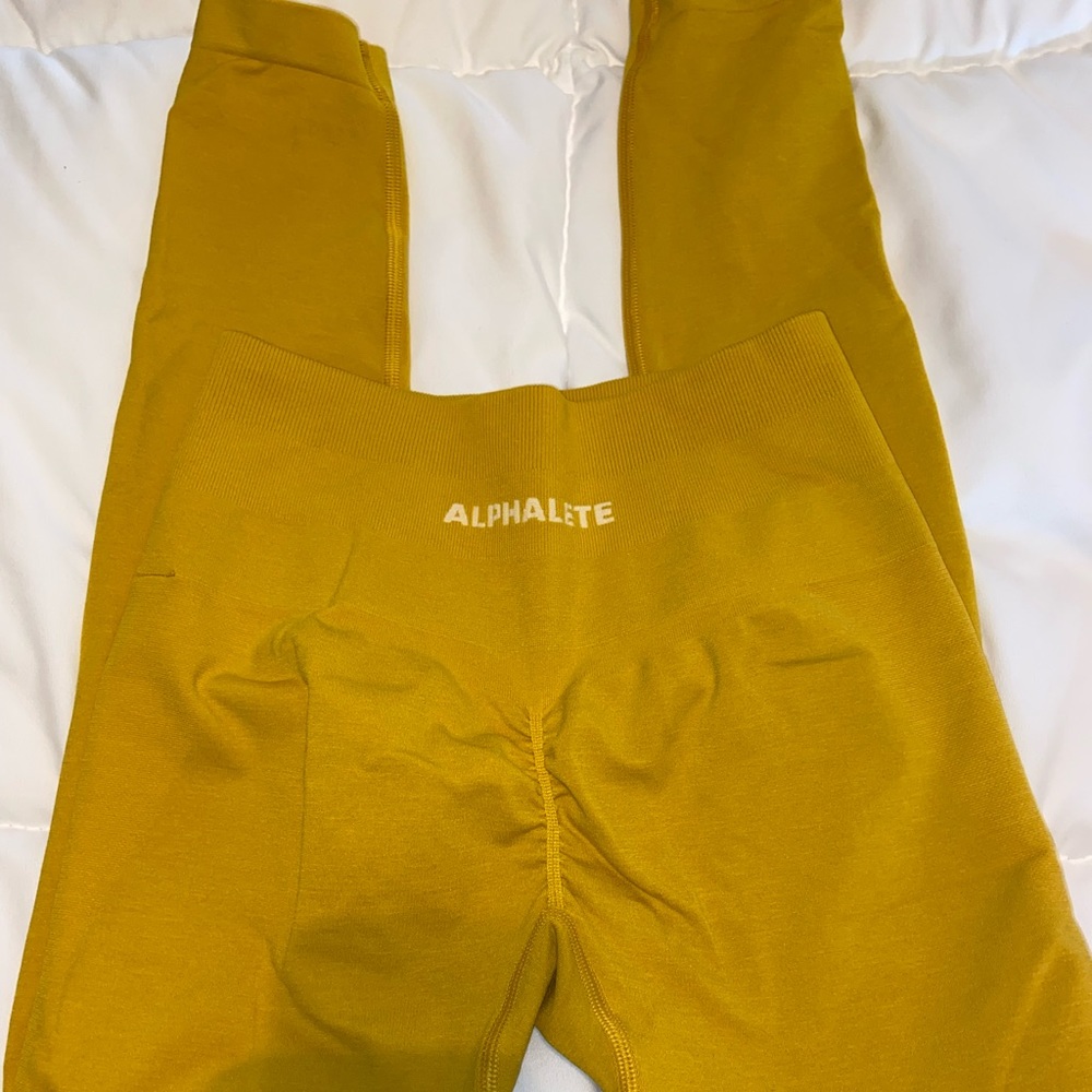Alphalete amplify golden hour leggings